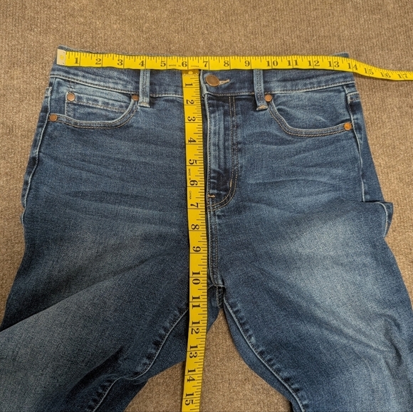 Level 99 (27) Women's High Rise Crop Raw Frayed Hem Blue Distressed Jeans - Picture 10 of 11